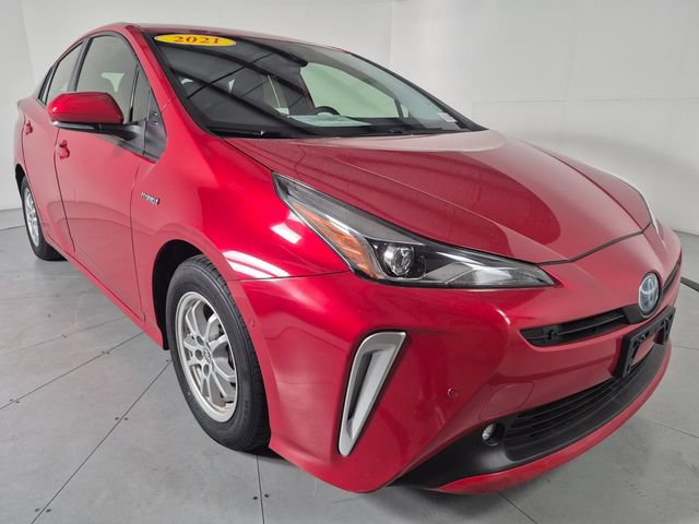 Used 2021 Toyota Prius LE AWD/4WD image 6