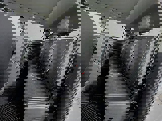 Used 2021 Volkswagen Tiguan SE image 23