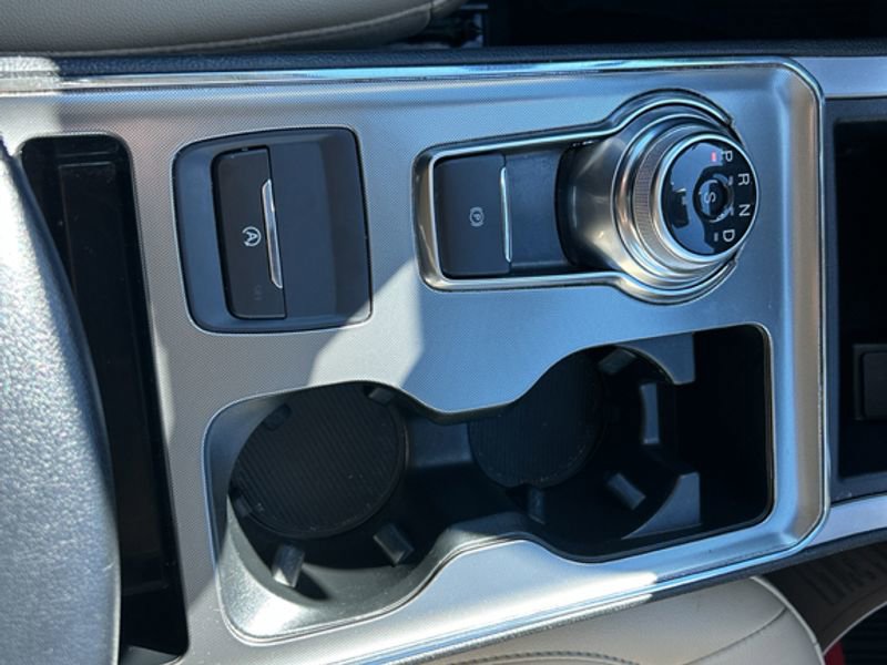 Used 2022 Ford Edge SEL w/ Convenience Package image 15