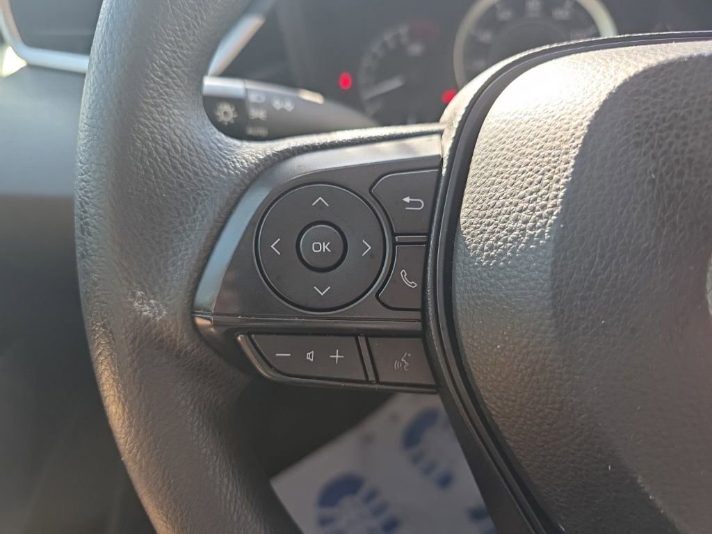 Used 2022 Toyota Corolla LE image 20