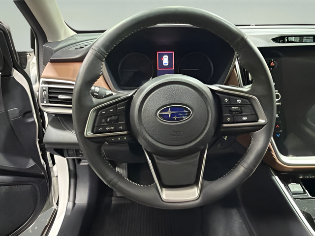 Used 2025 Subaru Outback Touring w/ Popular Package #2 AWD/4WD image 17