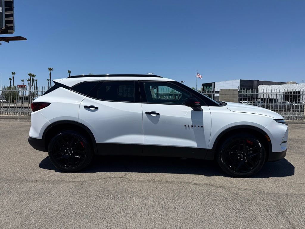 Used 2024 Chevrolet Blazer LT w/ Redline Edition FWD image 7
