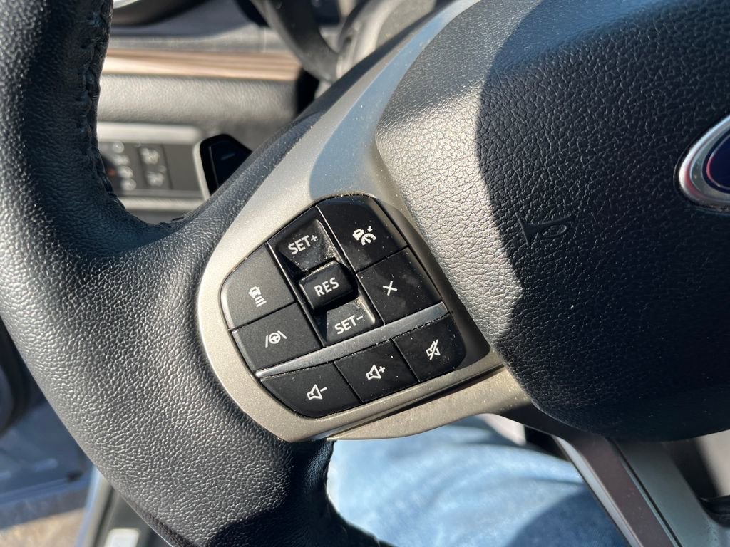 Used 2021 Ford Explorer Limited w/ Equipment Group 301A image 11