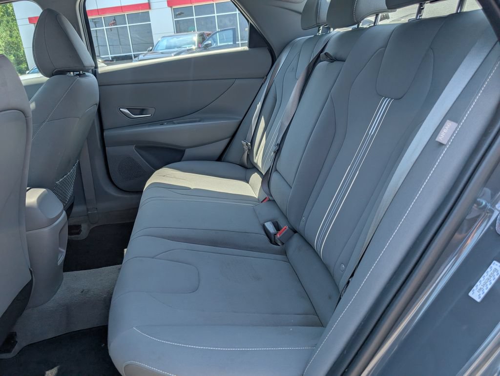 Used 2024 Hyundai Elantra SEL w/ Convenience Package FWD image 31