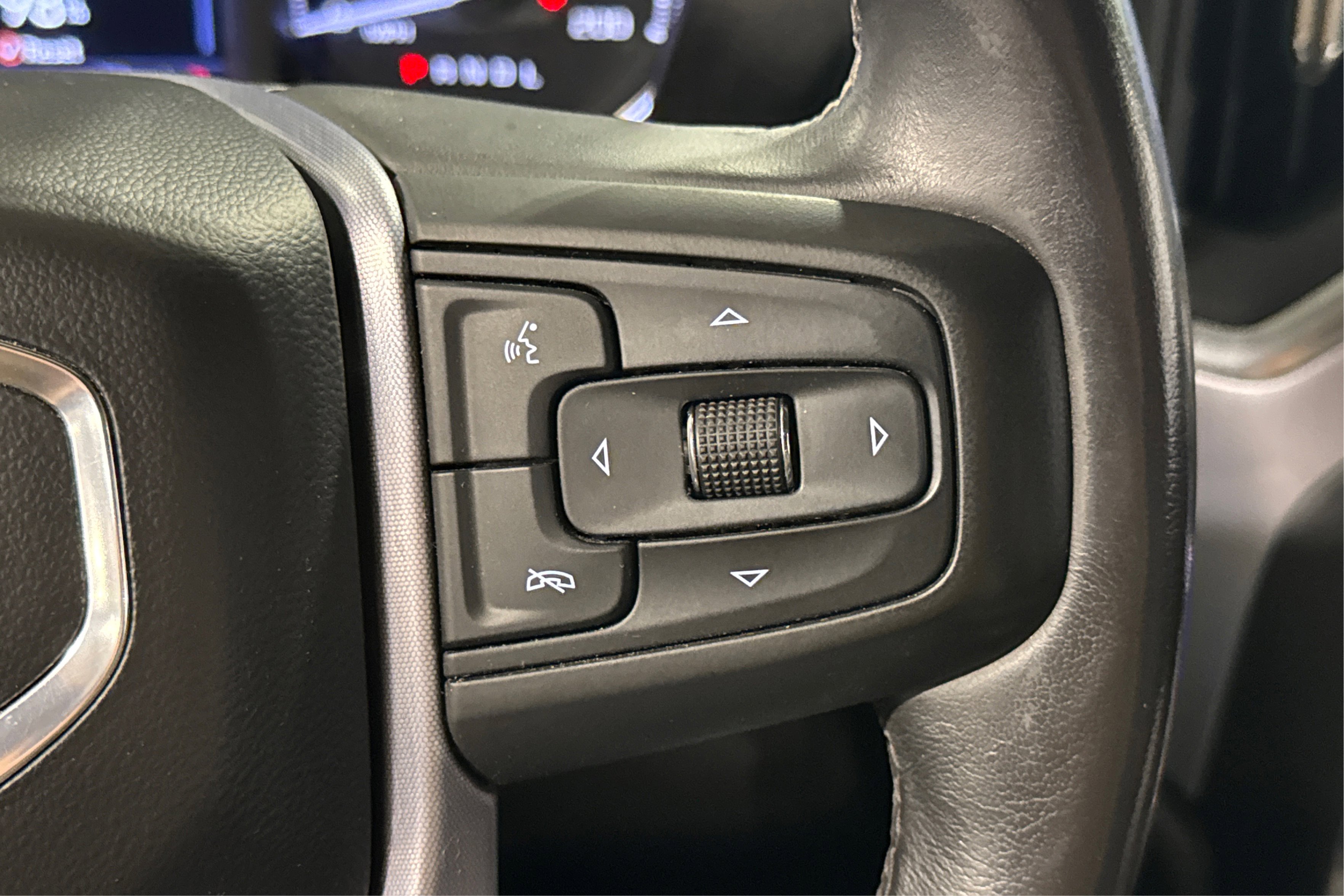 Used 2019 GMC Sierra 1500 SLT image 28