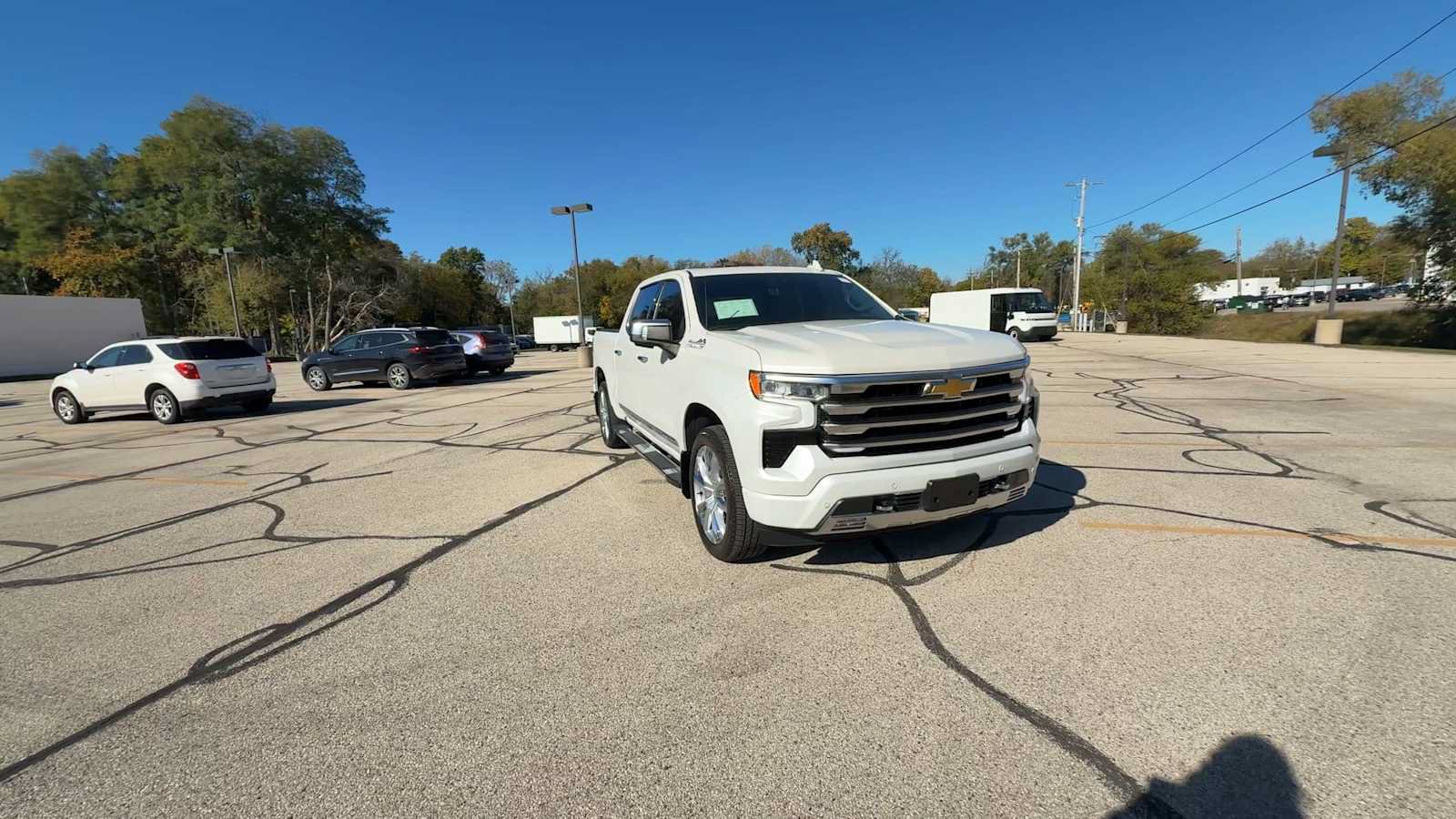 Certified 2023 Chevrolet Silverado 1500 High Country w/ High Country Premium Package AWD/4WD image 2