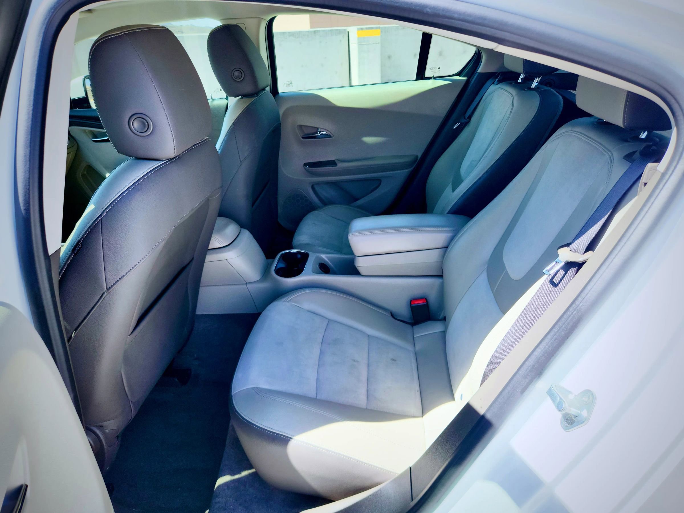 Used 2013 Chevrolet Volt Premium w/ Premium Trim Package image 19