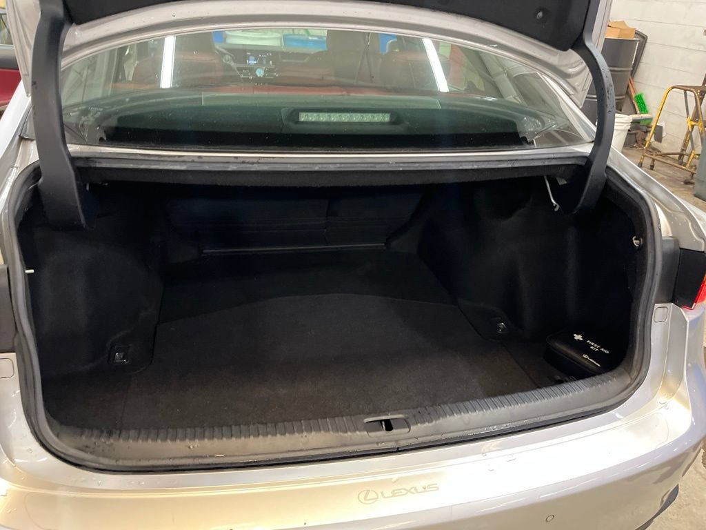 Used 2019 Lexus IS 300 F Sport w/ F Sport Package RWD image 25