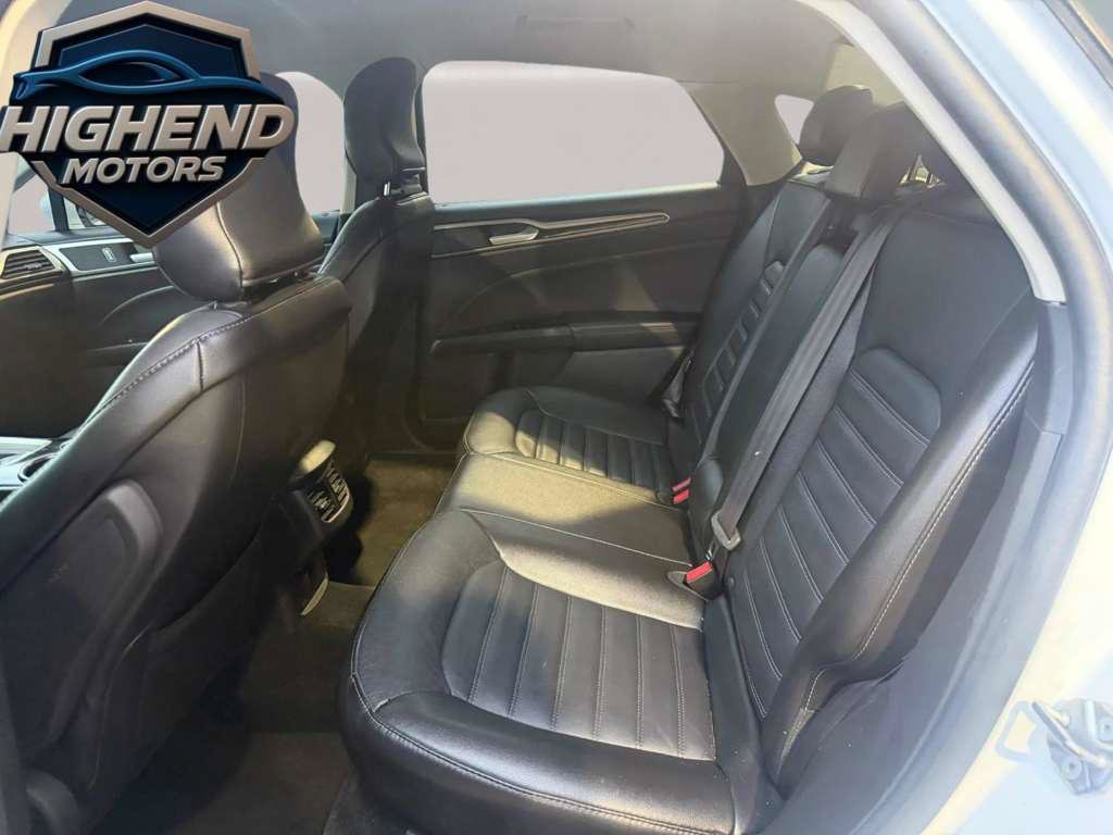 Used 2016 Ford Fusion SE w/ Equipment Group 202A FWD image 15