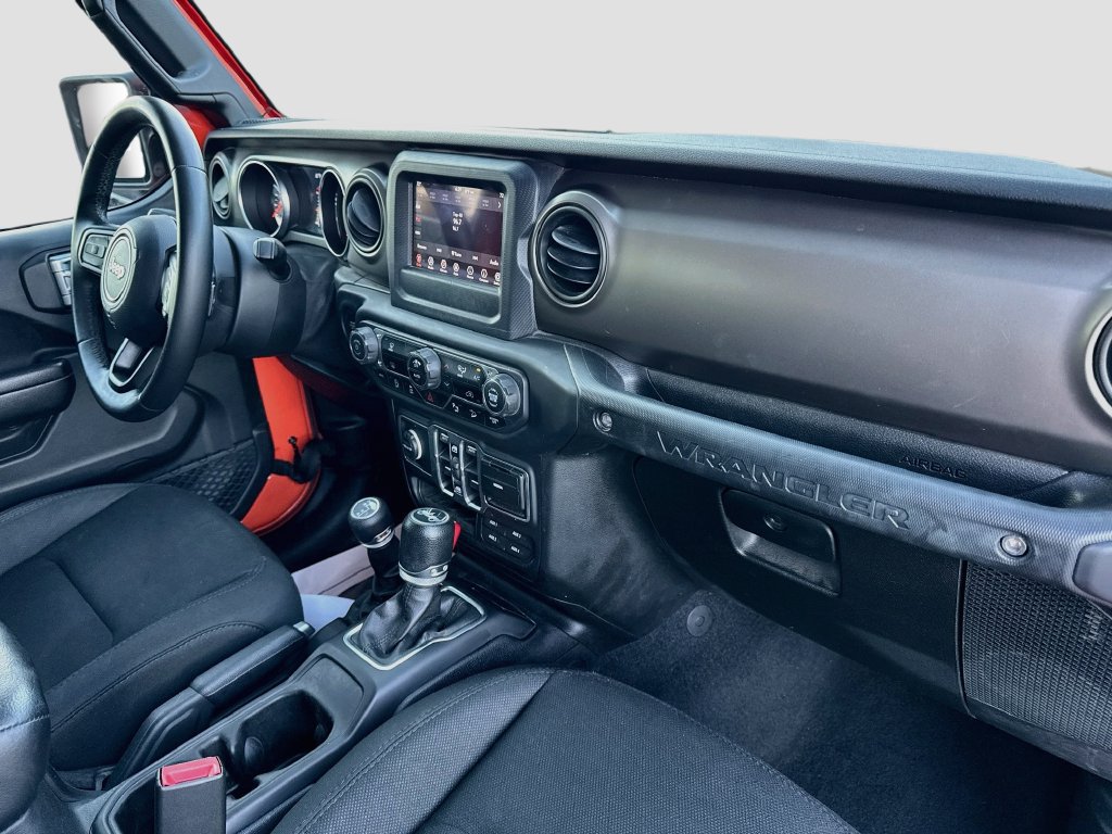 Used 2018 Jeep Wrangler Unlimited Sport S AWD/4WD image 33