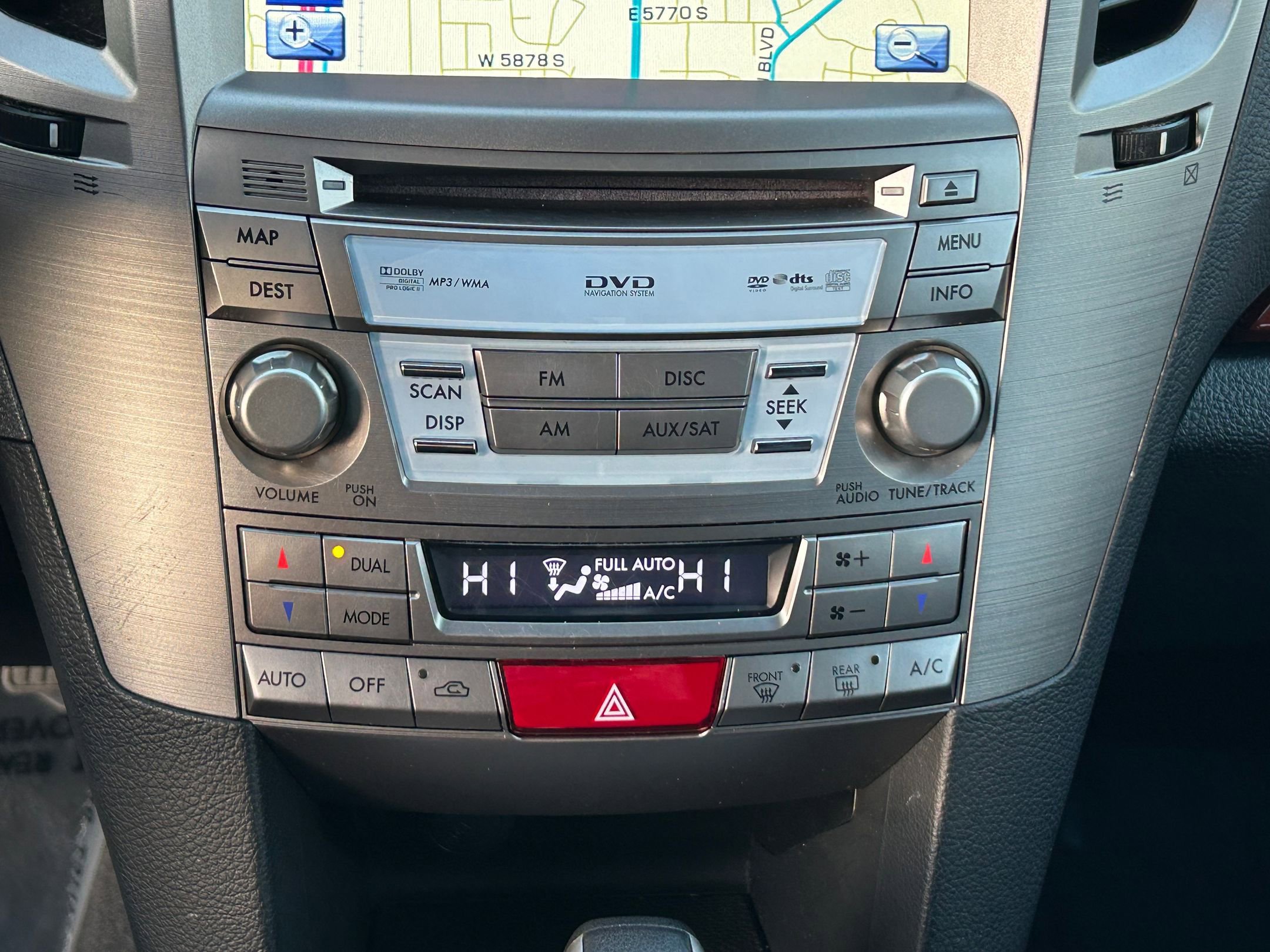 Used 2011 Subaru Outback 2.5i Limited image 21