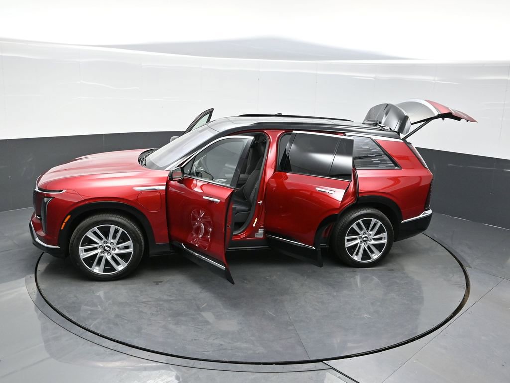 New 2026 Cadillac Vistiq Luxury w/ LPO, Floor Liner Package image 28