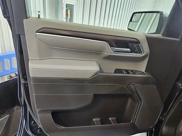 Used 2024 GMC Sierra 1500 SLT AWD/4WD image 8