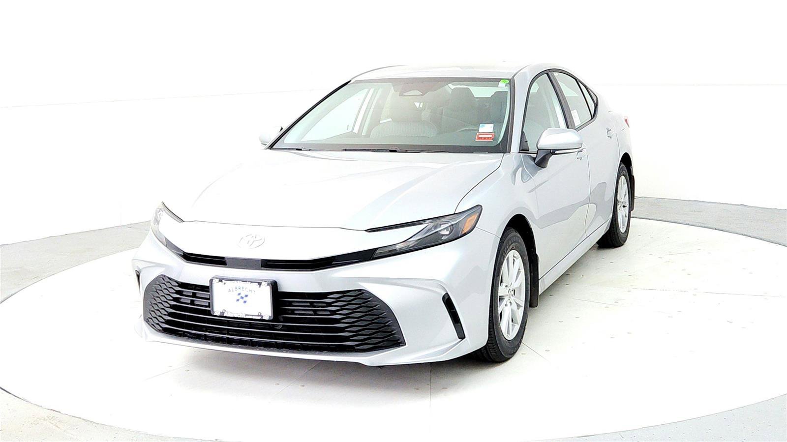 New 2026 Toyota Camry LE image 2