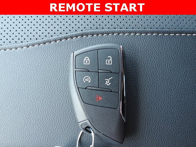New 2026 Chevrolet Traverse High Country w/ LPO, Floor Liner Package image 4