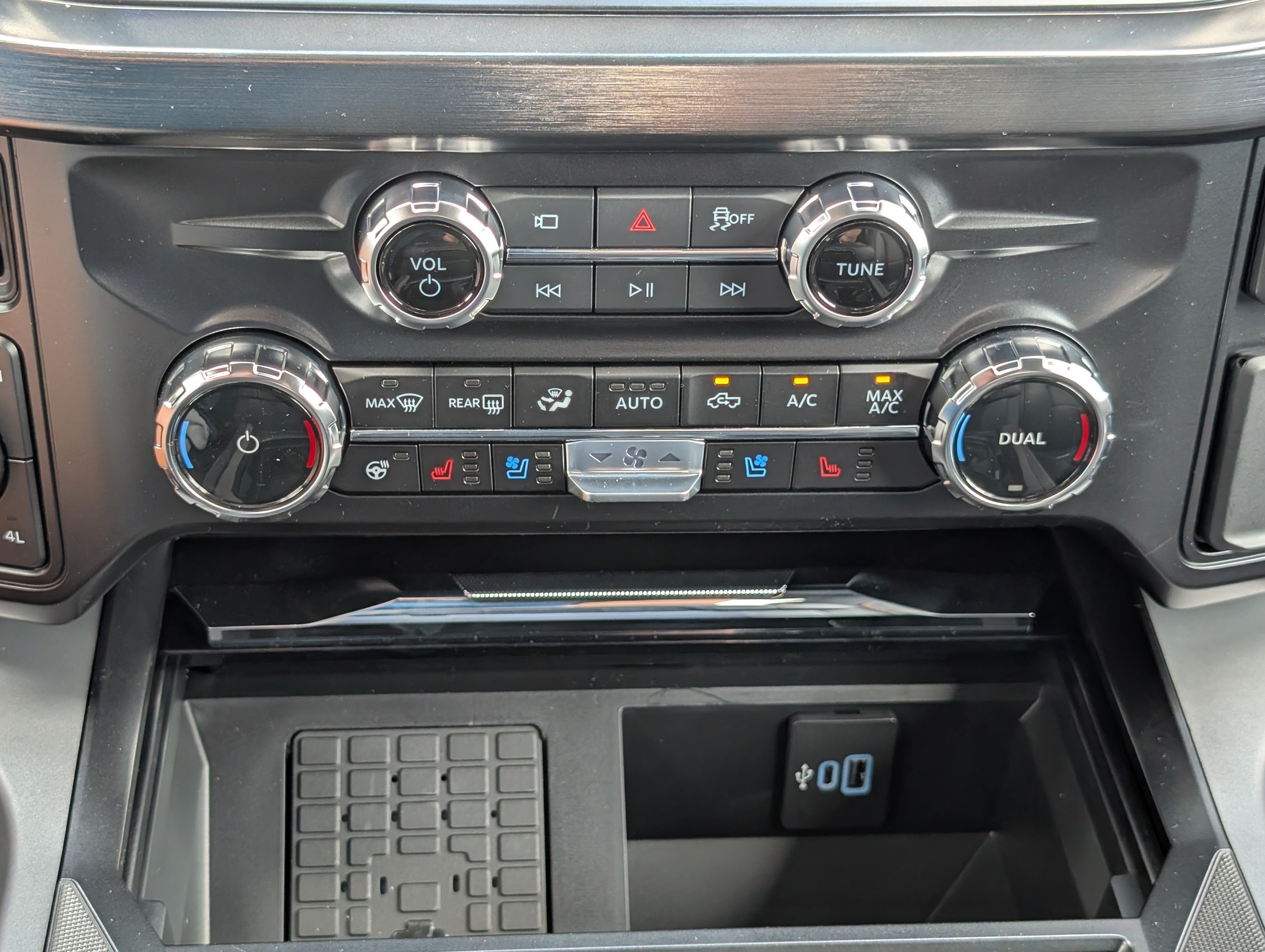 New 2026 Ford F250 Lariat w/ Lariat Premium Package AWD/4WD image 22