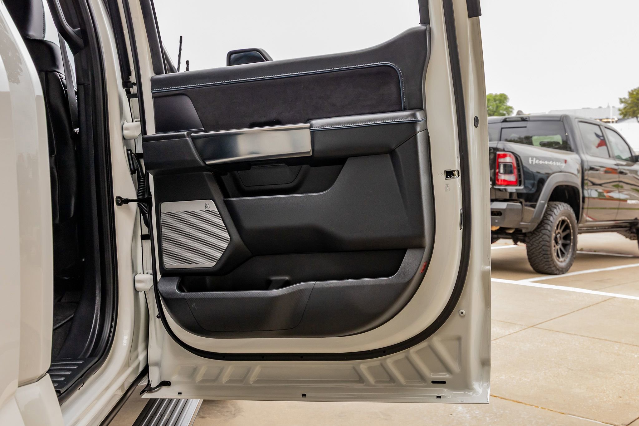 Used 2024 Ford F150 Platinum AWD/4WD image 39