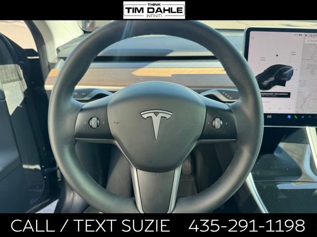 Used 2021 Tesla Model Y Long Range AWD/4WD image 2