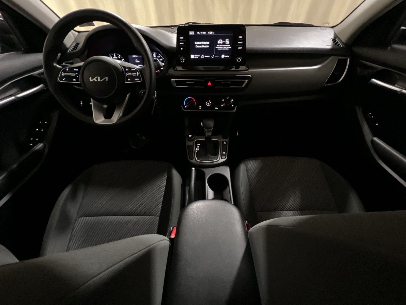 Used 2023 Kia Seltos LX AWD/4WD image 30