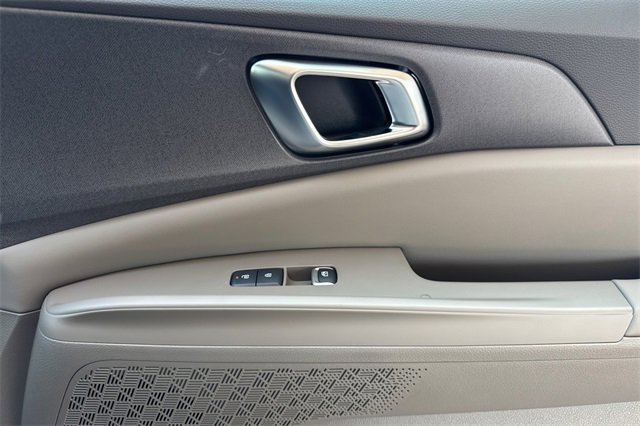 New 2026 Kia Carnival SX image 21