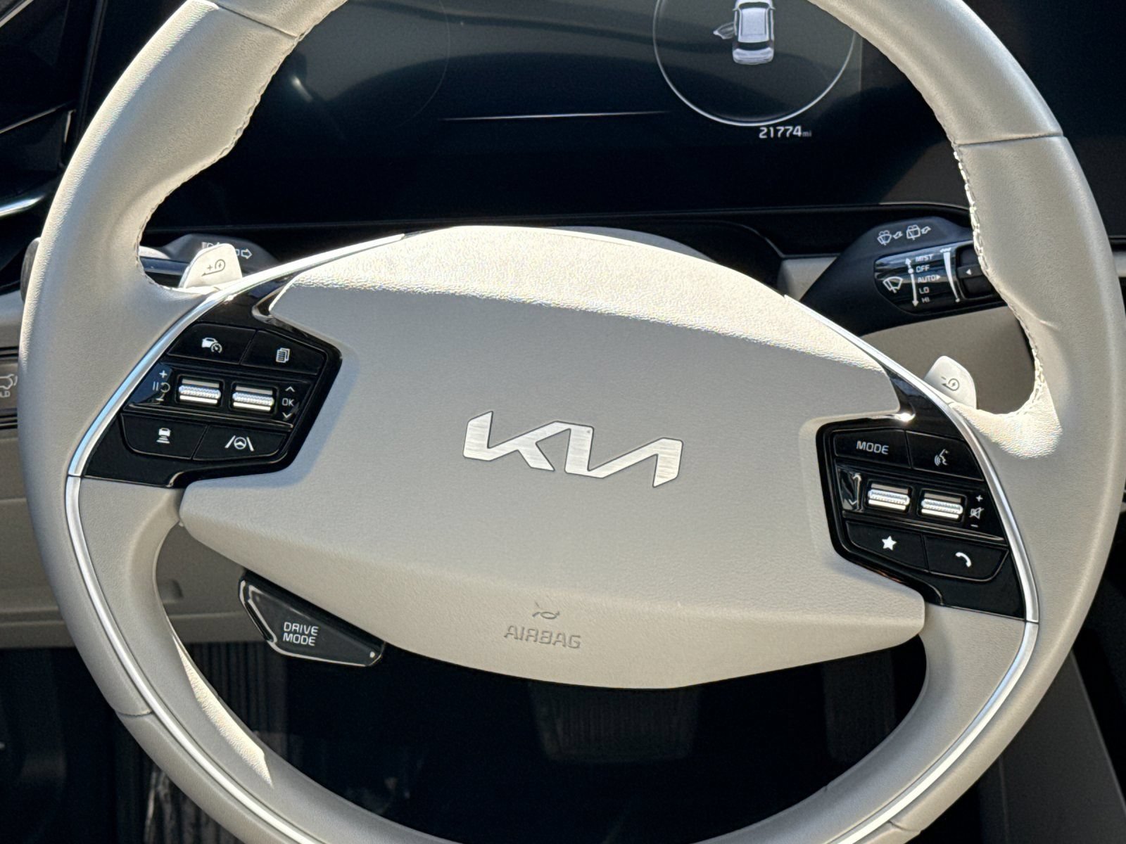 Used 2023 Kia Niro Wind FWD image 23