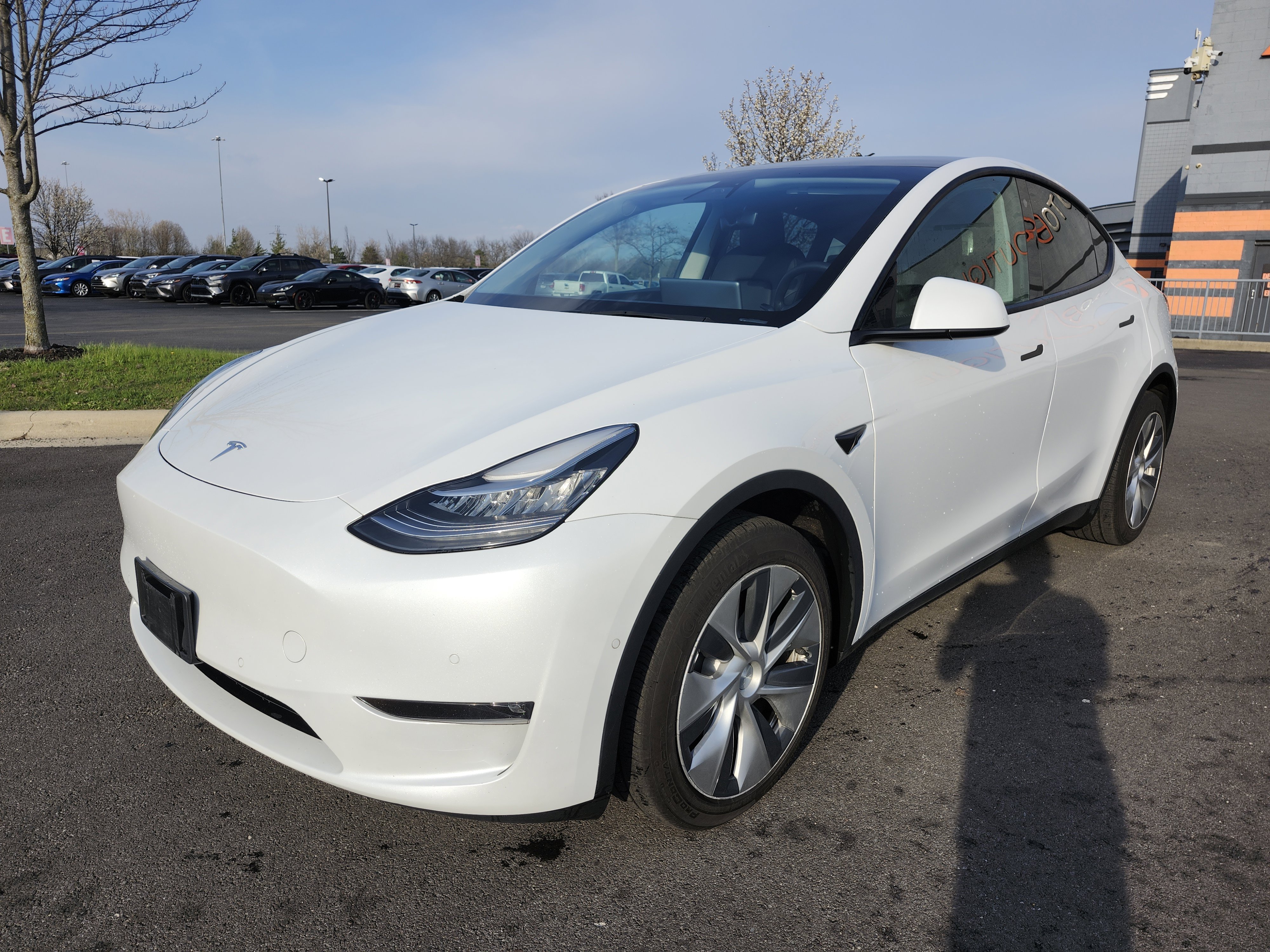 Used 2021 Tesla Model Y Long Range AWD/4WD image 11