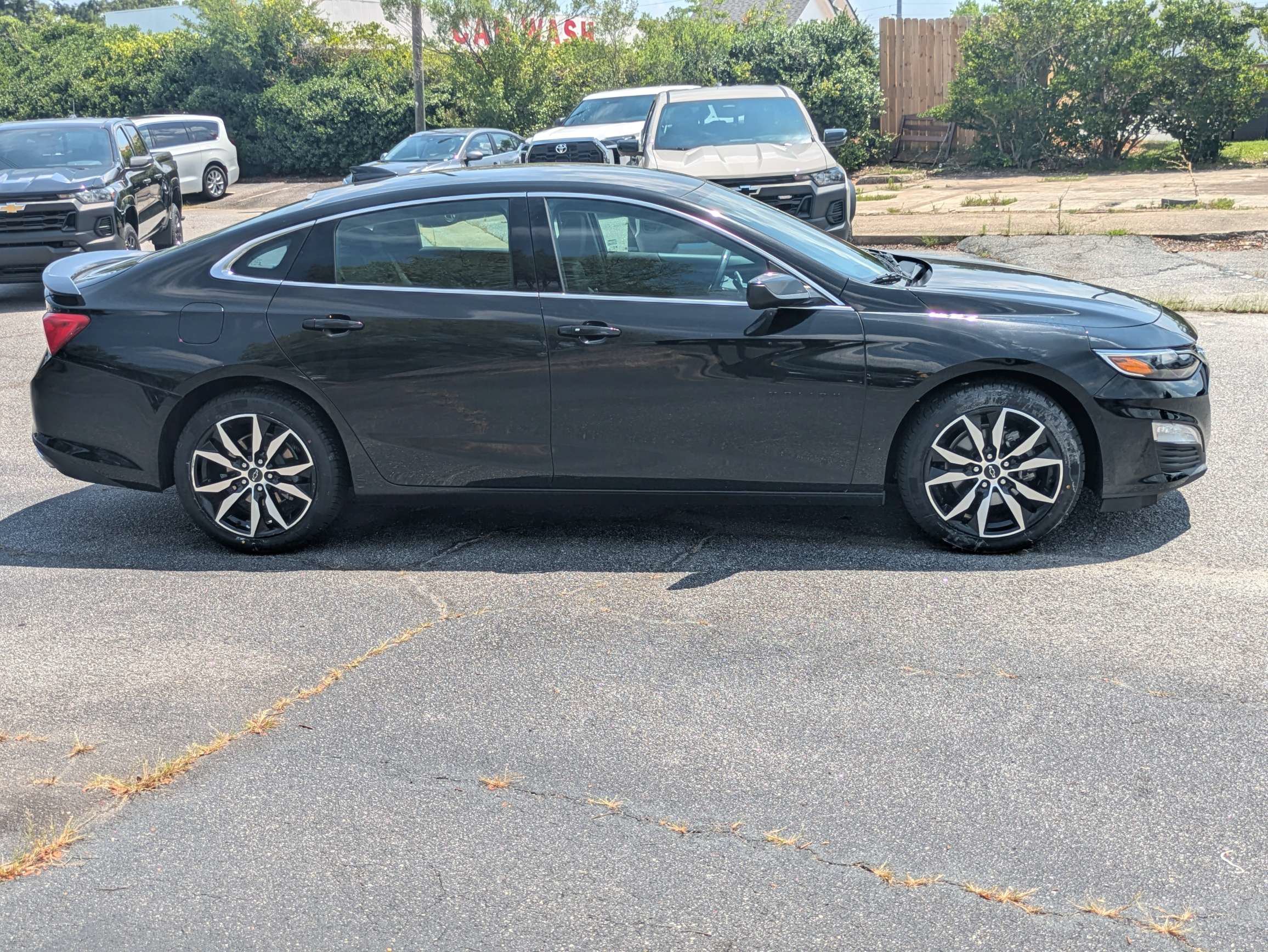 Used 2022 Chevrolet Malibu RS FWD image 3