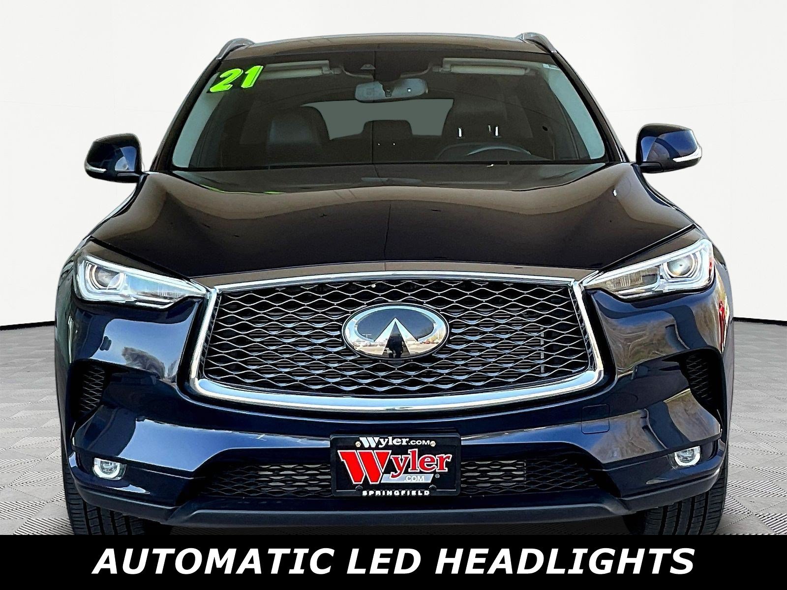 Used 2021 INFINITI QX50 Luxe FWD image 2