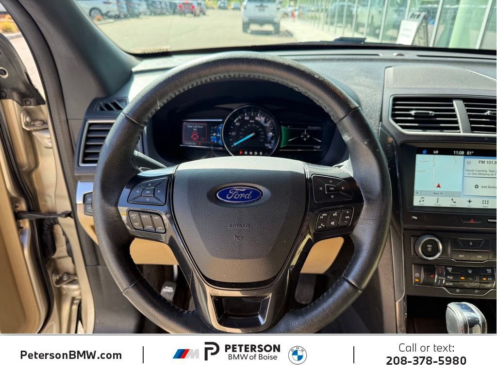 Used 2017 Ford Explorer XLT w/ Equipment Group 202A AWD/4WD image 19