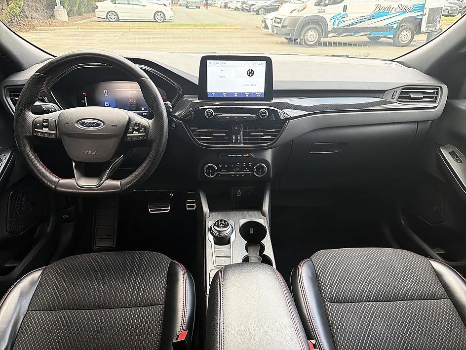 Used 2024 Ford Escape ST-Line image 19