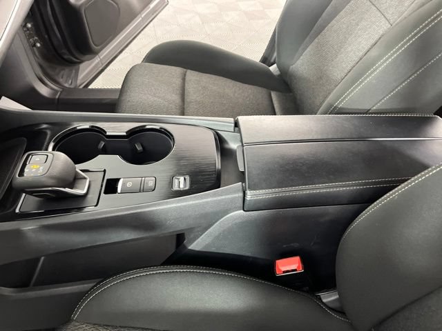 Used 2025 Nissan Rogue SV FWD image 27
