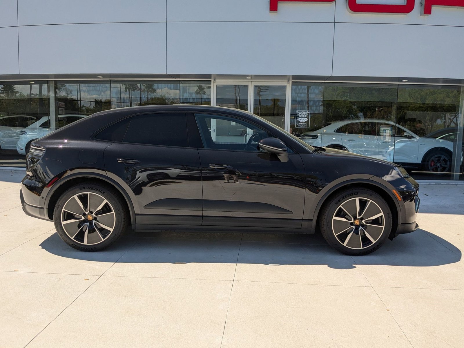 New 2024 Porsche Macan 4 Electric image 7