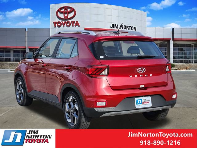 Used 2025 Hyundai Venue SEL image 7