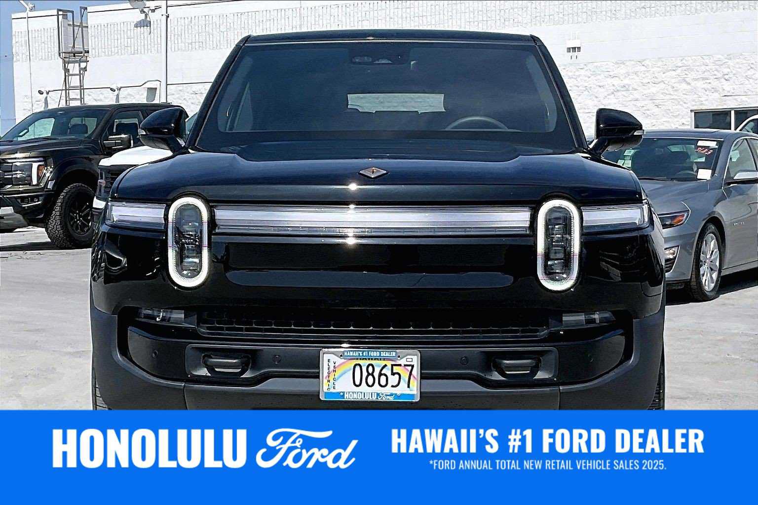 Used 2026 Rivian R1S Adventure Dual AWD/4WD image 6