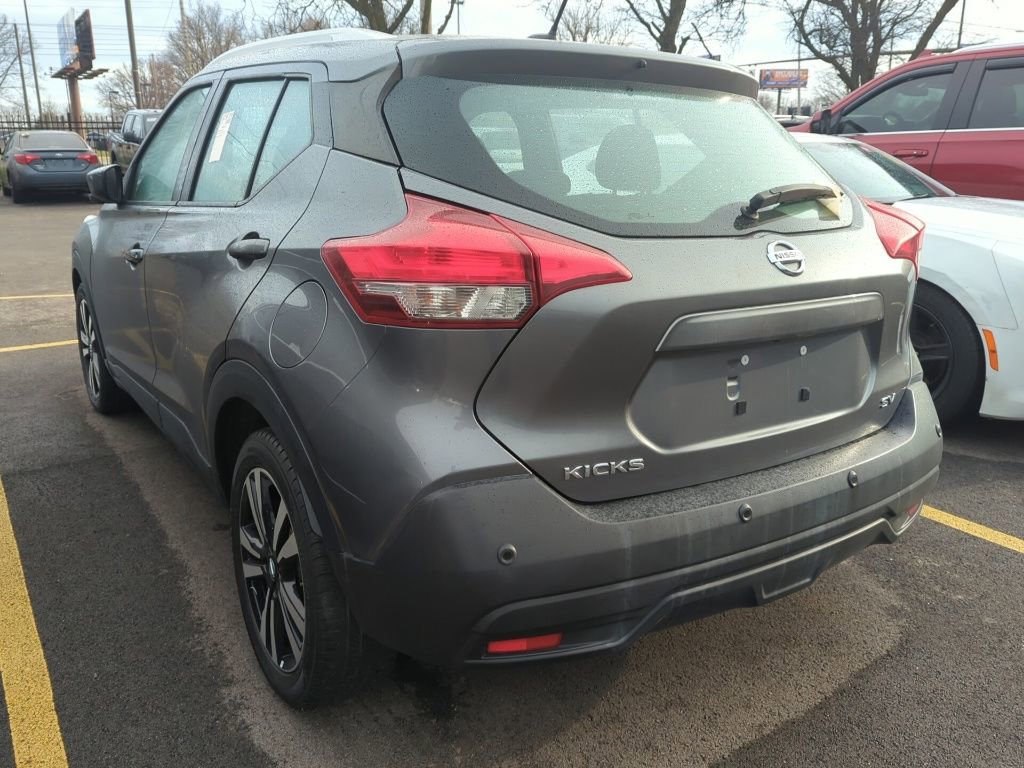 Used 2020 Nissan Kicks SV image 4