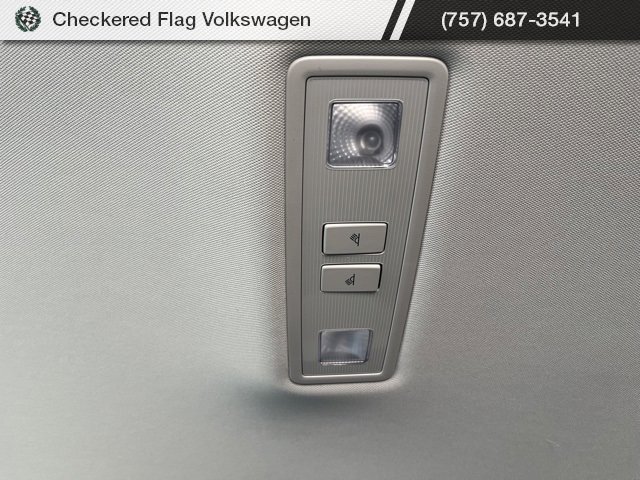 New 2025 Volkswagen Taos SE image 51