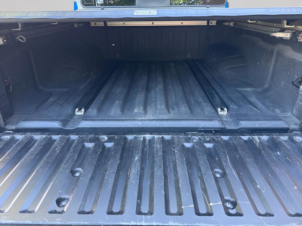 Used 2016 Nissan Frontier SV w/ SV Value Truck Package AWD/4WD image 12