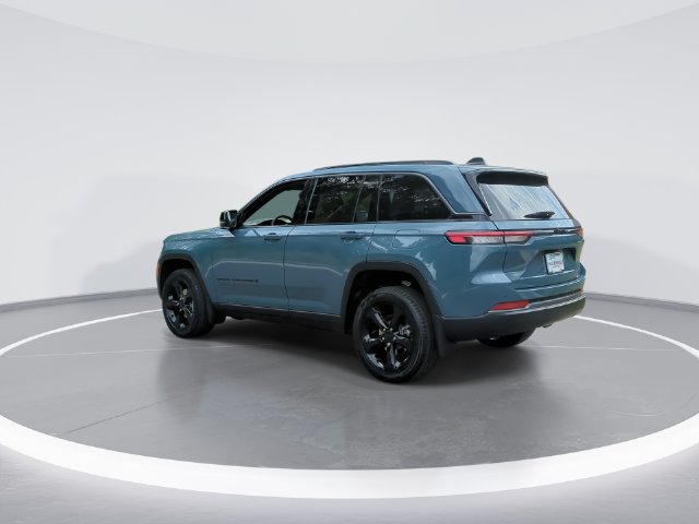 New 2026 Jeep Grand Cherokee Limited w/ Limited Altitude Package RWD image 6