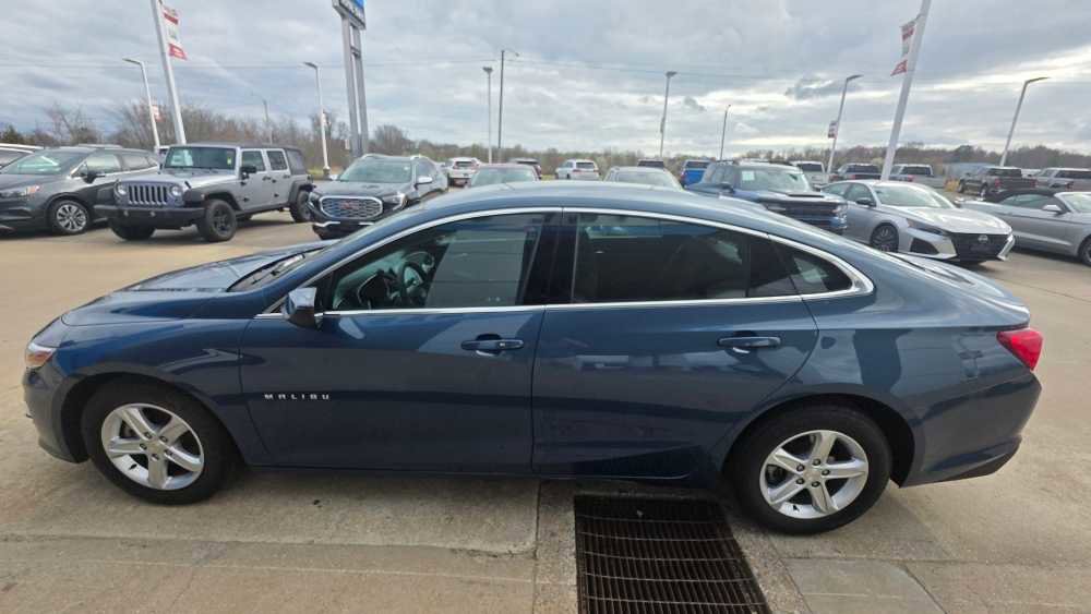 Used 2024 Chevrolet Malibu LT image 5