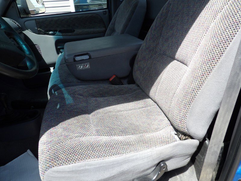 Used 1999 Dodge Ram 3500 Truck SLT image 10