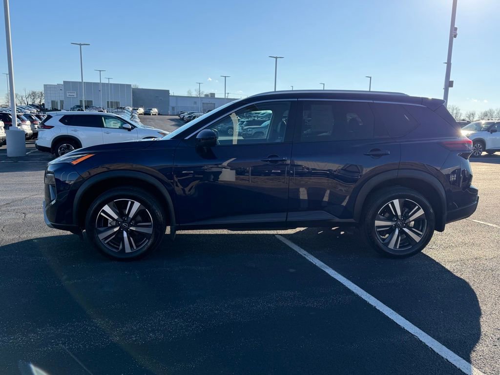 Used 2024 Nissan Rogue SL w/ SL Premium Package image 8