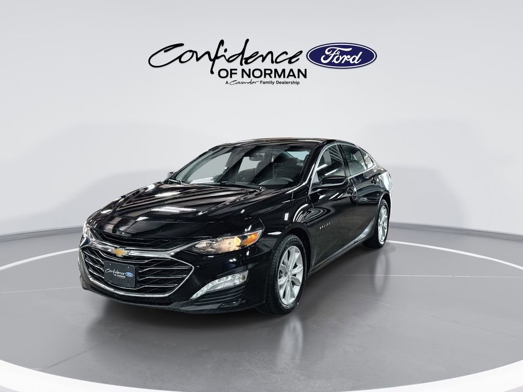 Used 2025 Chevrolet Malibu LT FWD image 3