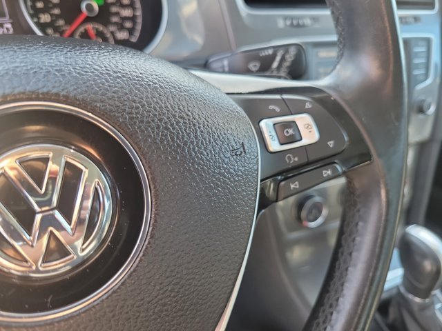 Used 2017 Volkswagen Golf Alltrack SE image 25