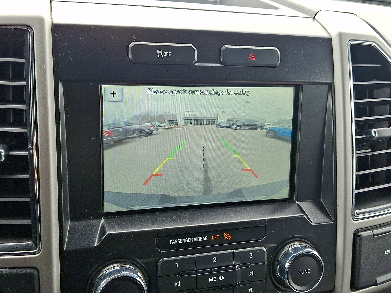 Used 2017 Ford F150 Lariat RWD image 23