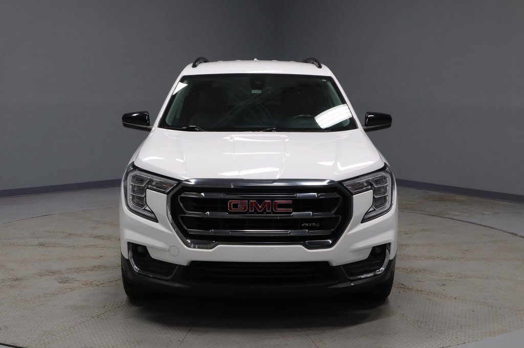 Used 2022 GMC Terrain AT4 w/ Infotainment Package II image 7