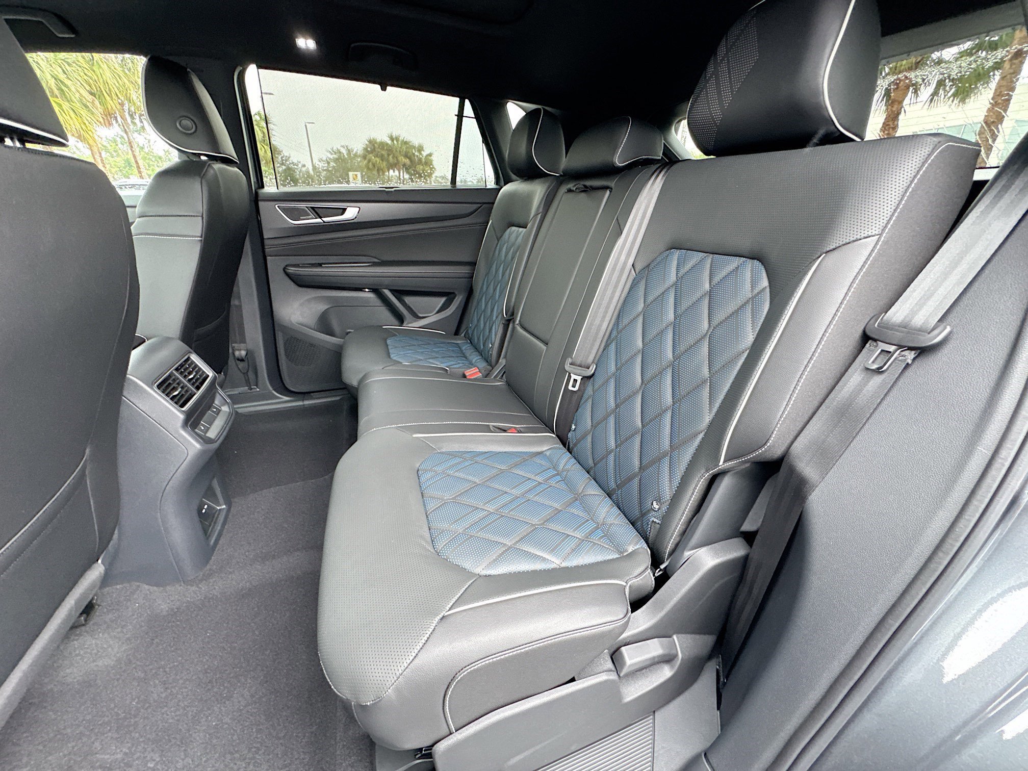 New 2025 Volkswagen Atlas Cross Sport SEL Premium R-Line image 17