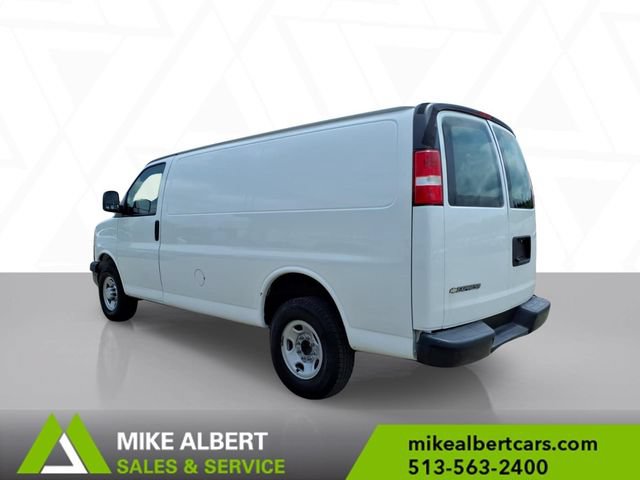 Used 2020 Chevrolet Express 2500 w/ Driver Convenience Package RWD image 5