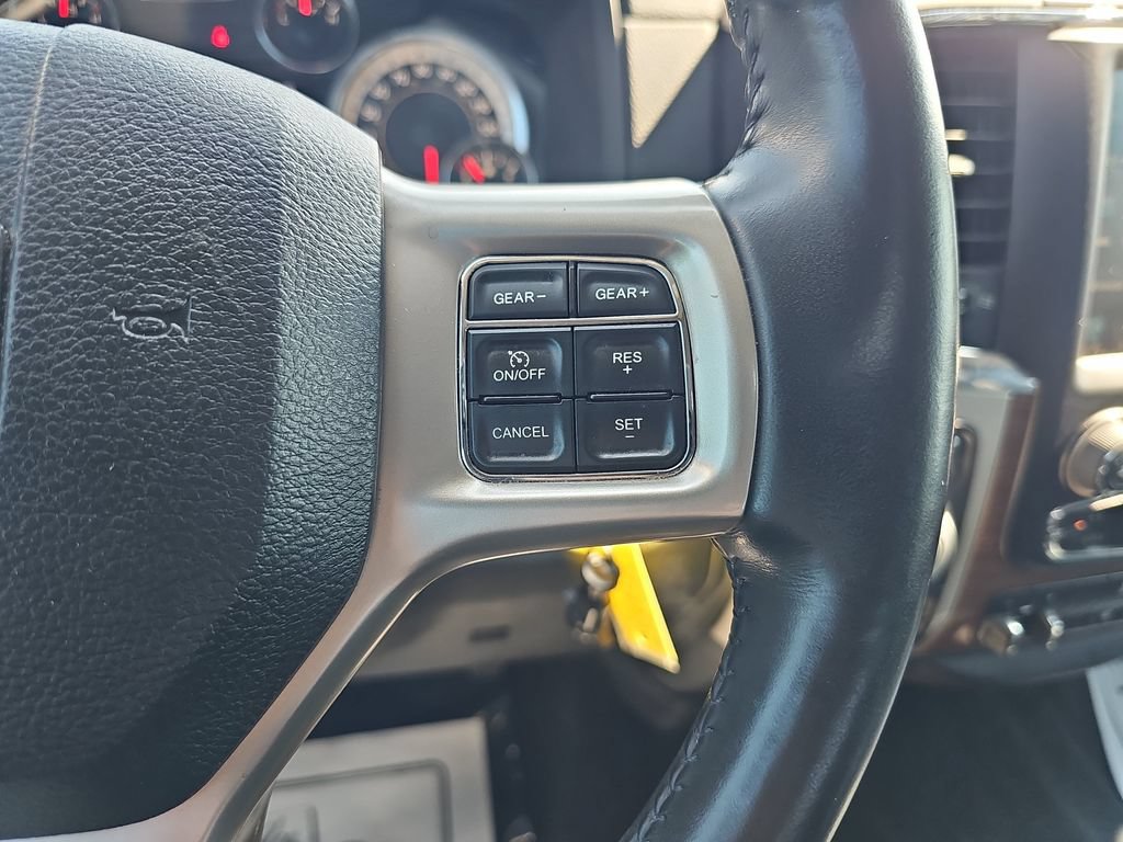 Used 2016 RAM 1500 Laramie AWD/4WD image 18