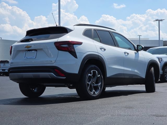 New 2026 Chevrolet Trax LT w/ LT Convenience Package FWD image 13