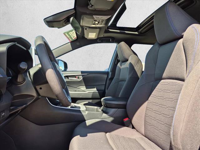 Used 2024 Toyota RAV4 SE w/ Convenience Package AWD/4WD image 16